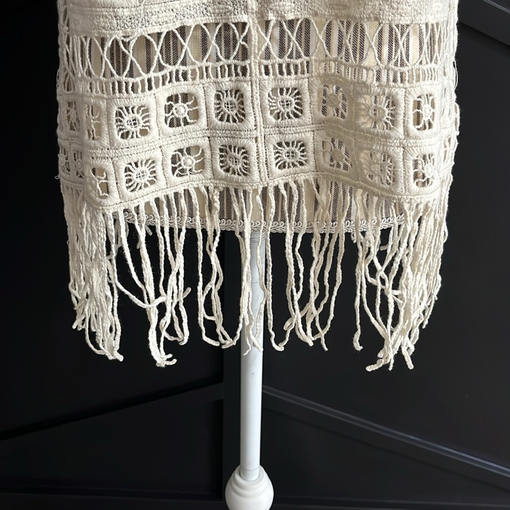 NWT Rue 21 - Crocheted Top - Picture 2 of 9